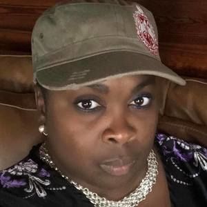 Meet your Posher, Cee